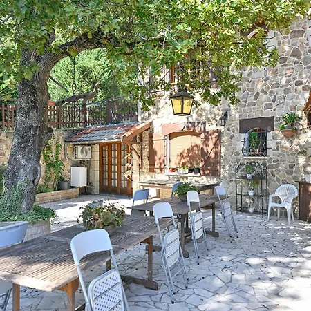 Maison Du Bonheur Taluyers